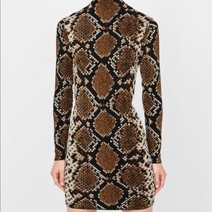 Brand new Zara fitted midi dress - Size S